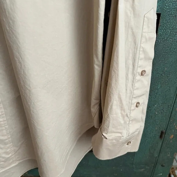 Alexia Admor Amber Shirt in Beige - Picture 4 of 9